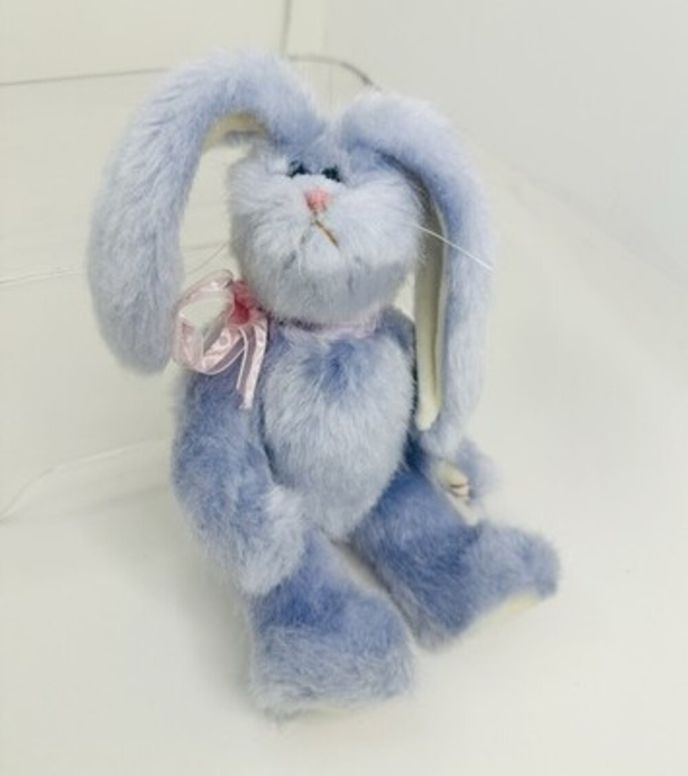 Pristine Ty 1993 "The Attic Treasures Collection" Azalea  Bunny - RETIRED